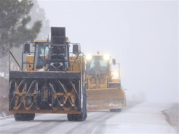 Powerful storm in California and Nevada shuts interstate and dumps snow on mountains