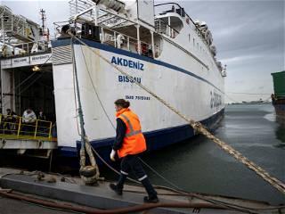 Ships from Turkey with humanitarian aid for Gaza denied right to sail, flags removed