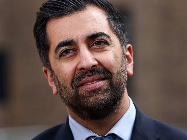 Humza Yousaf considers quitting as Scotland's first minister