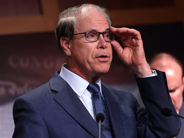 Sen. Mike Braun wins GOP primary for Indiana governor