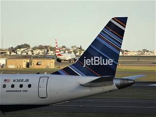 JetBlue cancels man's ticket for comment on Free Palestine pin