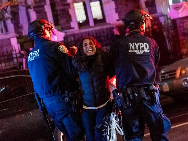 More than 300 arrested at Columbia and City College protests, mayor says